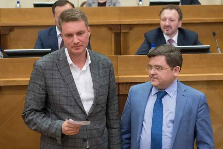 Вручение мандатов депутатам седьмого созыва Екатеринбургской городской Думы. Екатеринбург