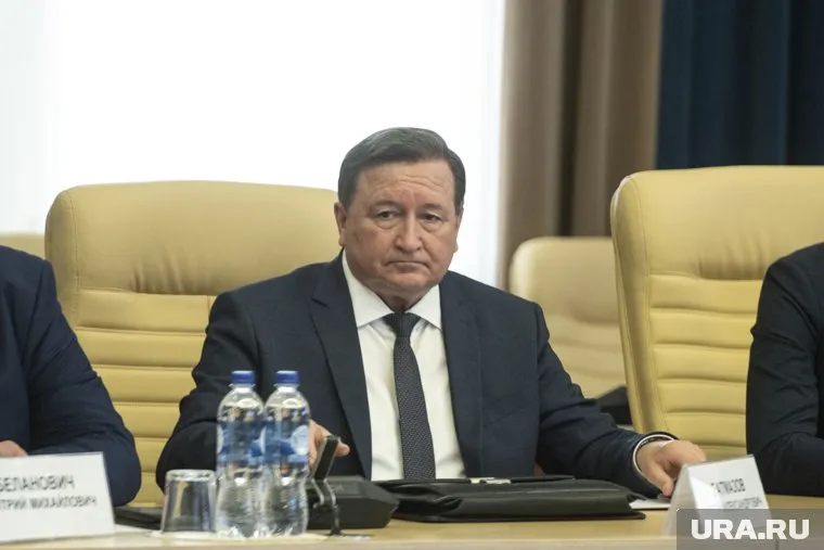 В минтербезе говорят, что Батмазов пока находится на лечении