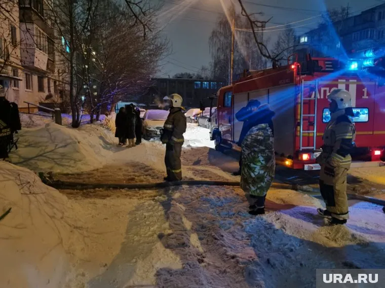 К тушению пожара привлекли пять экипажей пожарных машин
