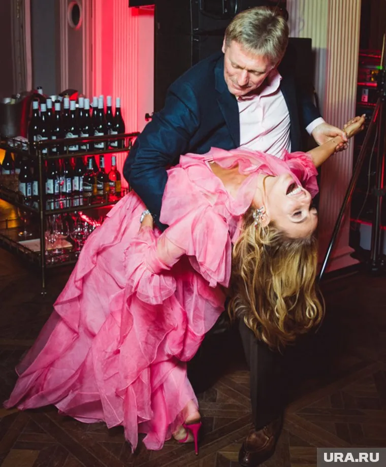 Дмитрий Песков во всем поддерживает супругу