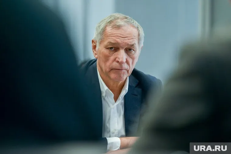 С Константина Струкова сняли ограничения на размещение акций на бирже