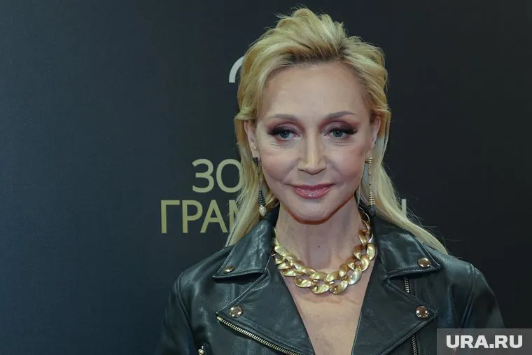 Кристине Орбакайте запретили выступать в Латвии
