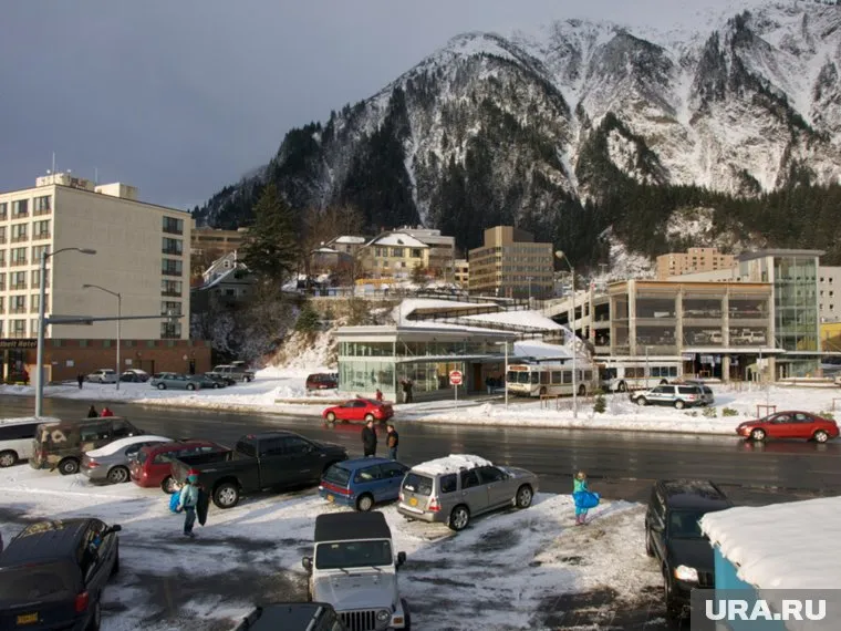В городе Джуно на Аляске ожидают паводок из-за таяния ледника