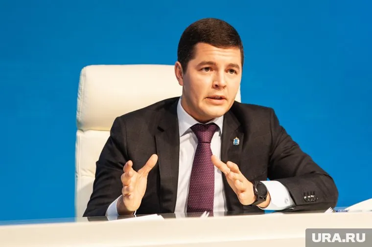 Артюхов встретил Куренкова в аэропорту Салехарда