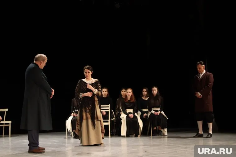 Режиссер спектакля назвал эти обвинения беспочвенными