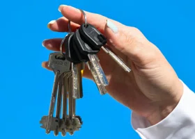 Сирота три года ждала жилье: как пермская прокуратура помогла молодой маме