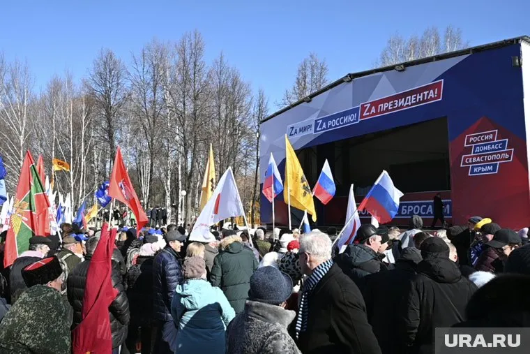 На митинг-концерт в Ханты-Мансийске вышли больше пяти тысяч человек