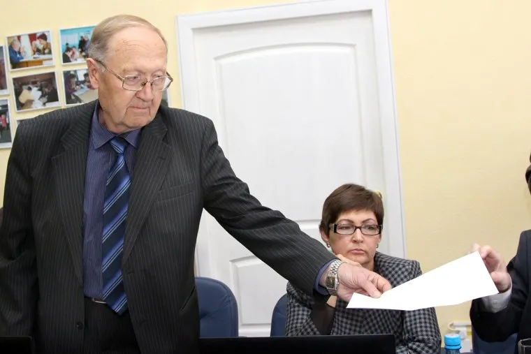 Заседание избиркомаКурган, пугин владимир