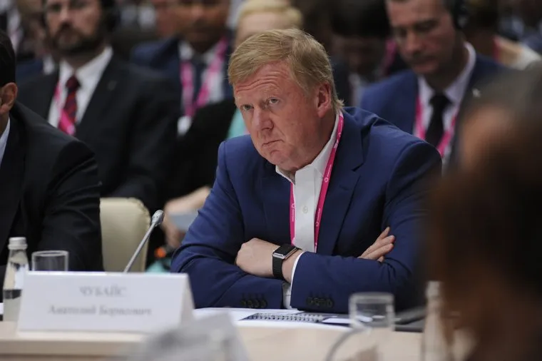 Cтенды ИННОПРОМ-2016 + пленарное заседание Мантурова. Екатеринбург