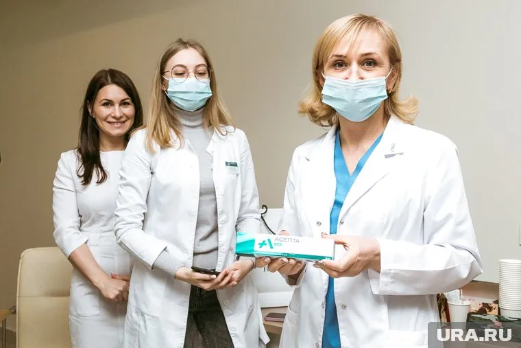 Врачи на консилиуме должны выбрать тактику лечения маленького Миши (архивное фото)