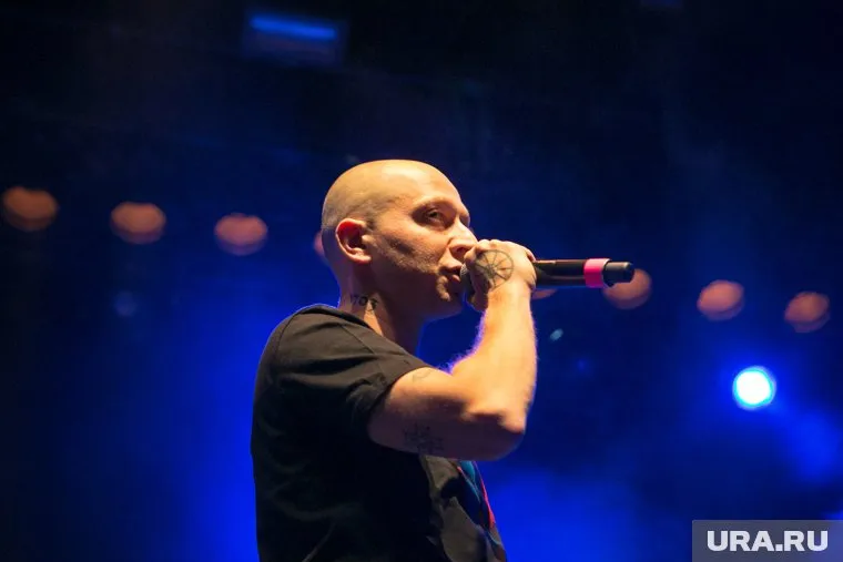 Жителя Алтая оштрафовали за добавление песен Оксимирона* в соцсетях