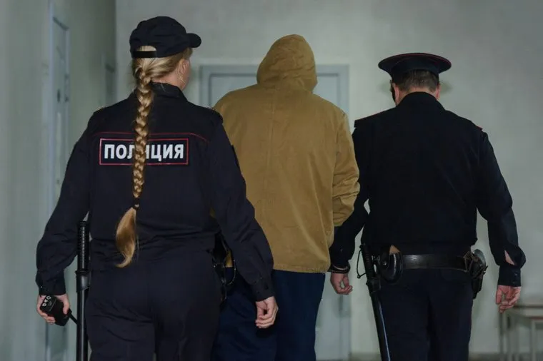 Мера пресечения по поджигателю ККТ "Космос" Денису Мурашову. Екатеринбург