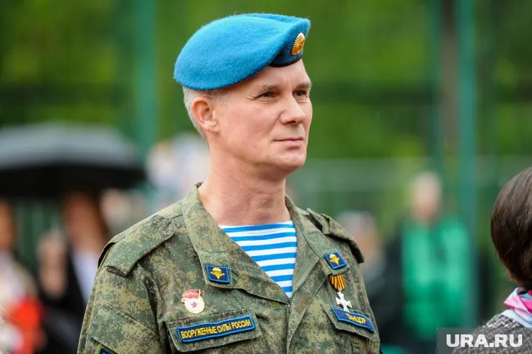 Боромотов пообещал детям, что ветераны СВО придут в школы учить их патриотизму