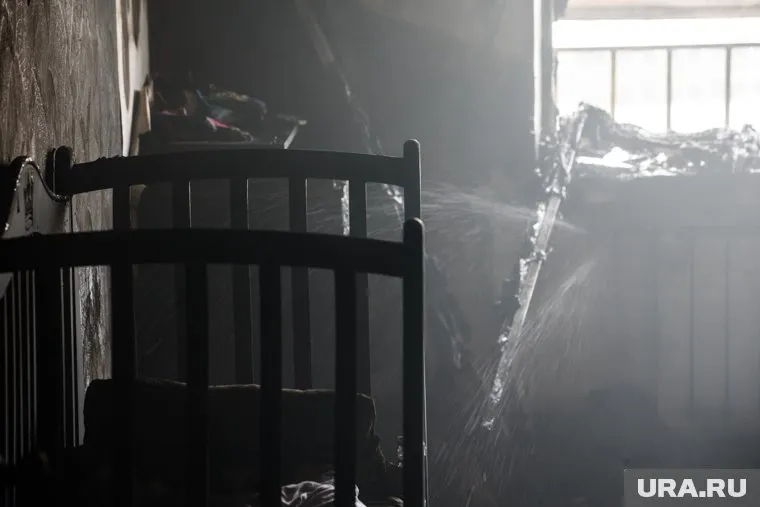 Шадринцы жаловались чиновникам, что мать оставляет четверых детей одних