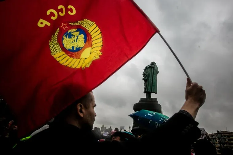 Митинг КПРФ за отмену выборов на Пушкинской площади. Москва