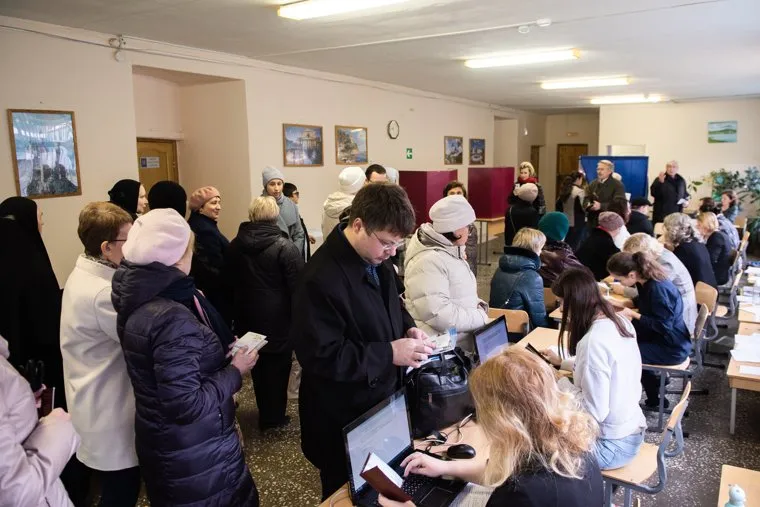 Общегородской опрос по выбору площадки под строительство кафедрального собора Святой Екатерины к 300-летию Екатеринбурга