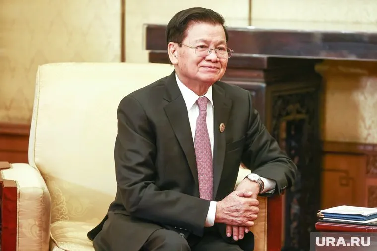 Тхонглун Сисулит выразил намерение приехать на парад Победы, заявил Денис Грибов