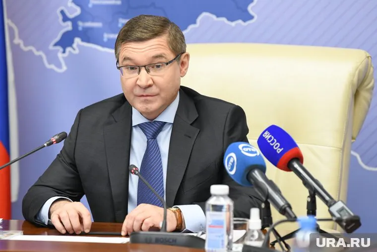 Владимир Якушев призвал не допустить массовую подделку QR-кодов