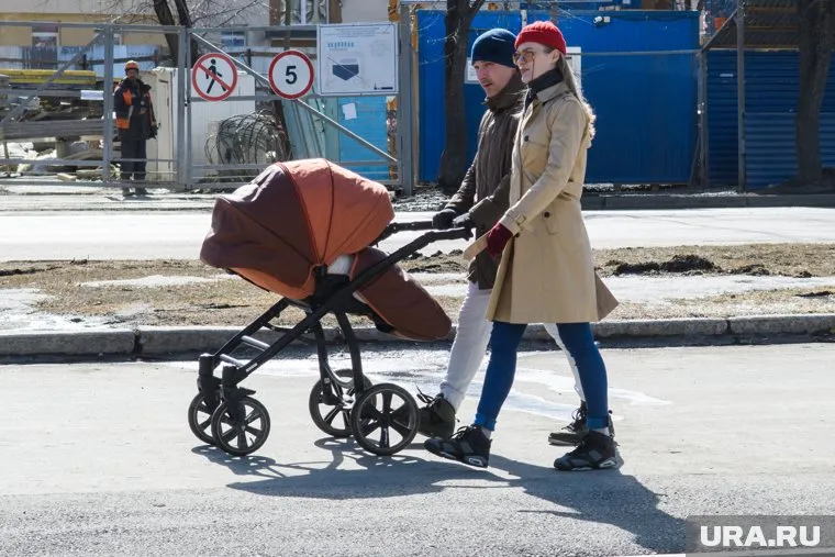 Выплаты получат семьи, чей среднедушевой доход не превышает размер двух прожиточных минимумов