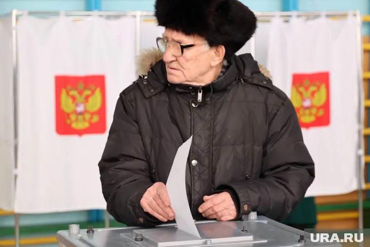 Дальний Восток приступил к подчету голосов