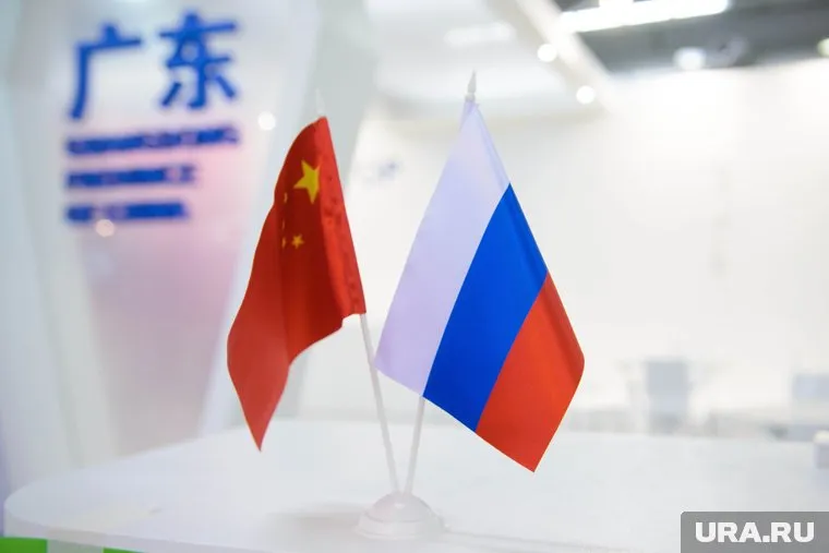 Гибридная война против России начинает «перехлестываться» на Китай, заявил замгенсека ШОС