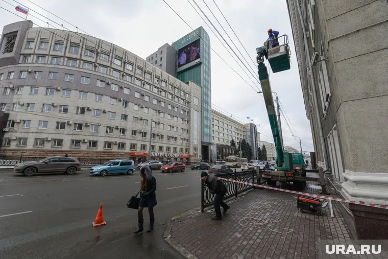 Челябинск отмывают перед визитом глав двух государств