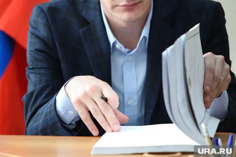 По версии источников, силовики заинтересовались хоздеятельностью администрации