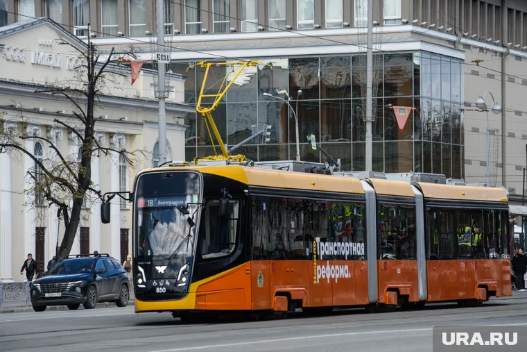 С появлением второго маршрута жителям Академического станет еще удобнее