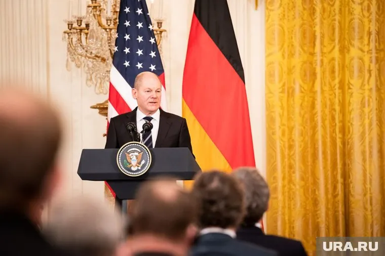 Шольц не захотел рассказывать о том, будет ли Германия поставлять ВСУ танки Leopard 2