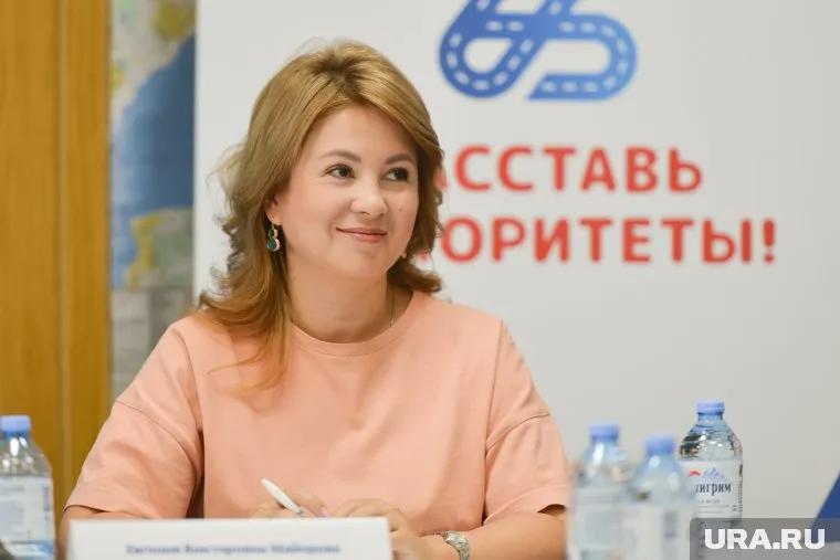 Евгения Майорова помогла стать первоклашками не только семилетним, но и 12-летним детям