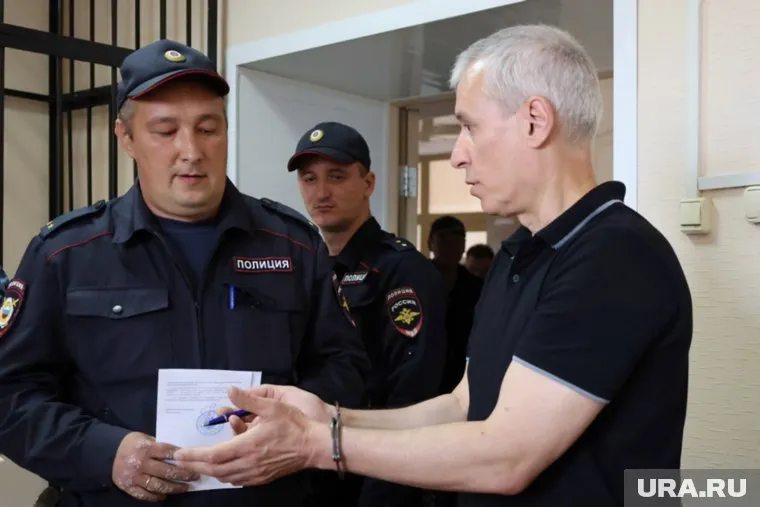 Экс-главе курганского МЧС смягчили наказание после апелляции