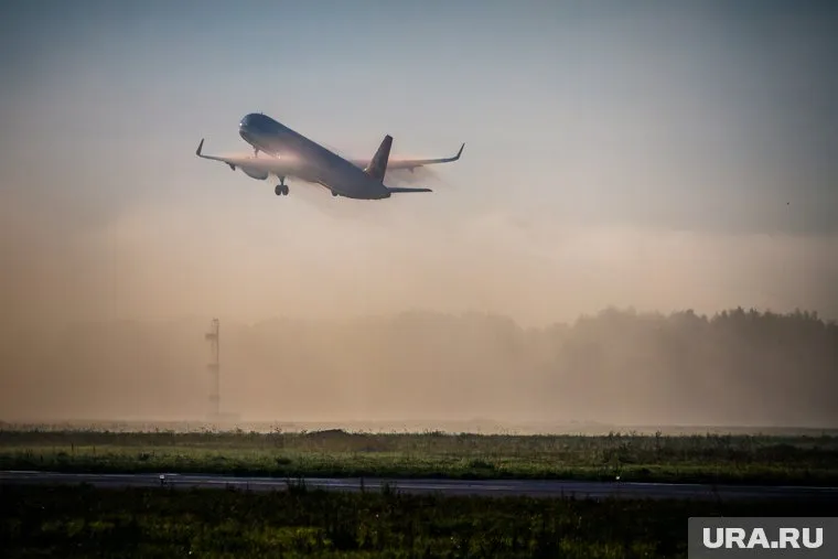 Сильный утренний туман не позволил выполнить рейсы вовремя (архивное фото)