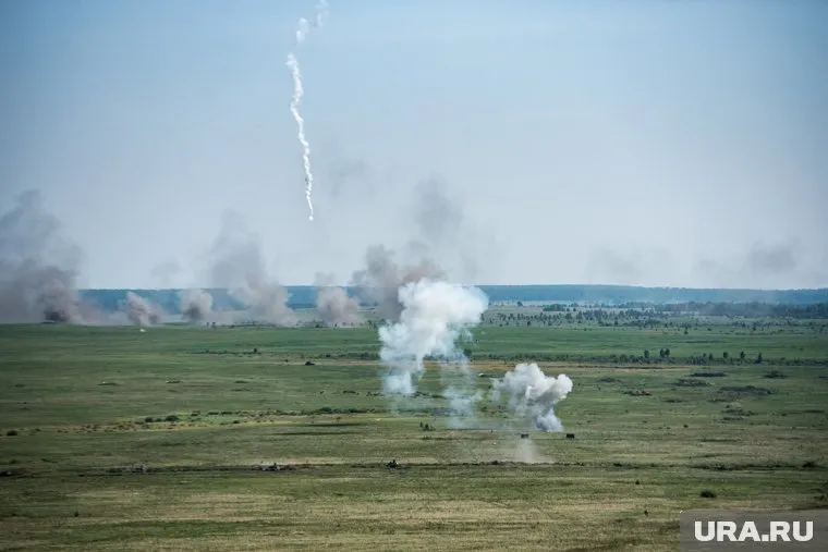 Украина нанесла артиллерийские удары по окраинам Донецка