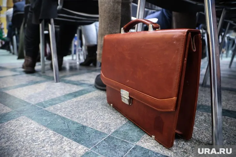 Зарплата замначальника управления в Югорске составляет от 83 до 130 тысяч рублей