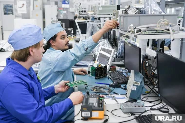 Слесарю механосборочных работ готовы платить от 150 тысяч рублей