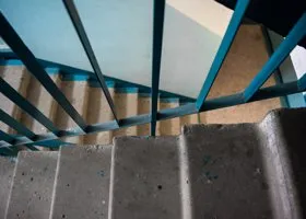 «Подъезд залило кровью»: соседи рассказали об убийстве школьницы в Первоуральске