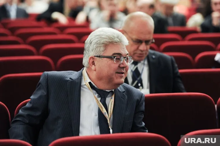 Действующий ректор Владимир Рушанин (на фото) ушел в отставку