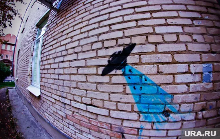 В Тюмени очевидцы уверяют: над городом летал светящийся НЛО