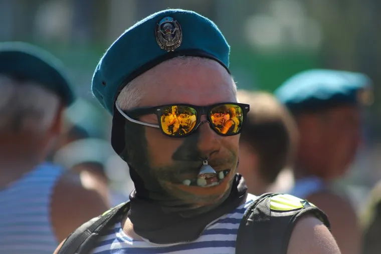 Церемония возложения цветов к Мемориальному комплексу войнам-зауральцам. Курган