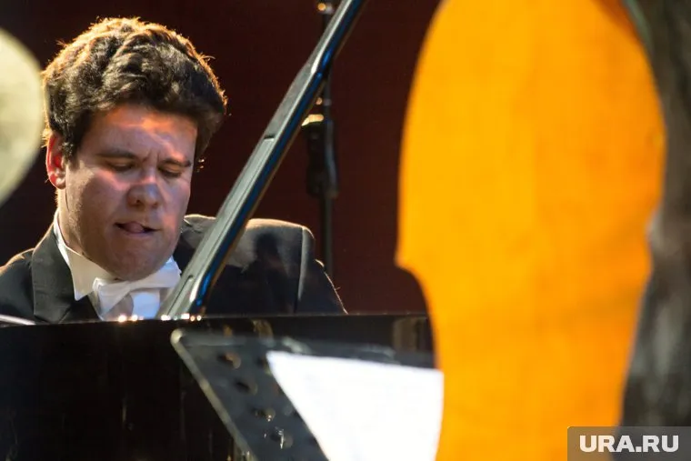 Жители ХМАО не смогли купить билеты на концерт пианиста Дениса Мацуева в Сургуте