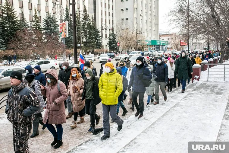 В январе на несанкционированную акцию вышли сотни горожан