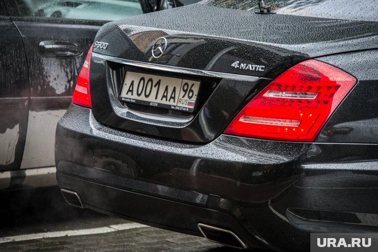 Автомобилисты, получившие госзнаки до изменений, не должны их менять