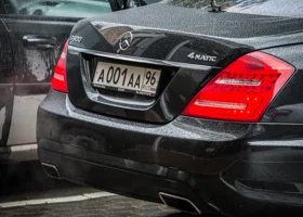 Автомобилисты, получившие госзнаки до изменений, не должны их менять