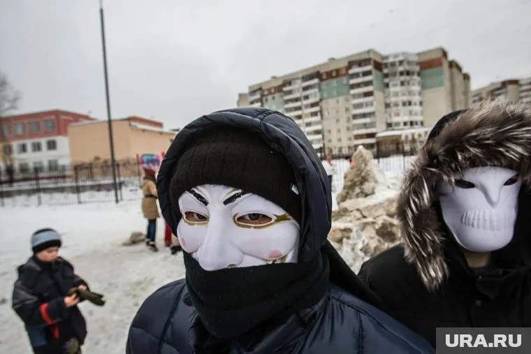 Члены банды подожгли кафе в Шадринске