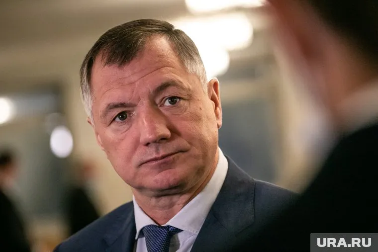 Вице-премьер РФ Марат Хуснуллин прошел по палатам и операционным