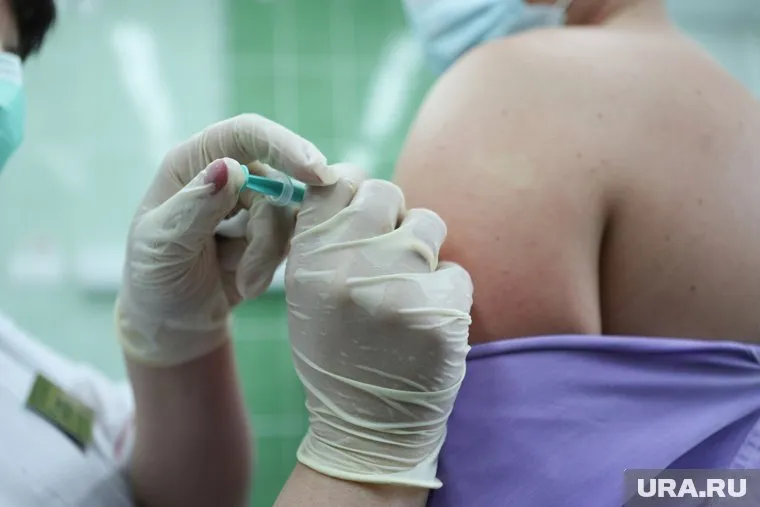 После прививки советуют отказаться от физических упражнений на выносливость