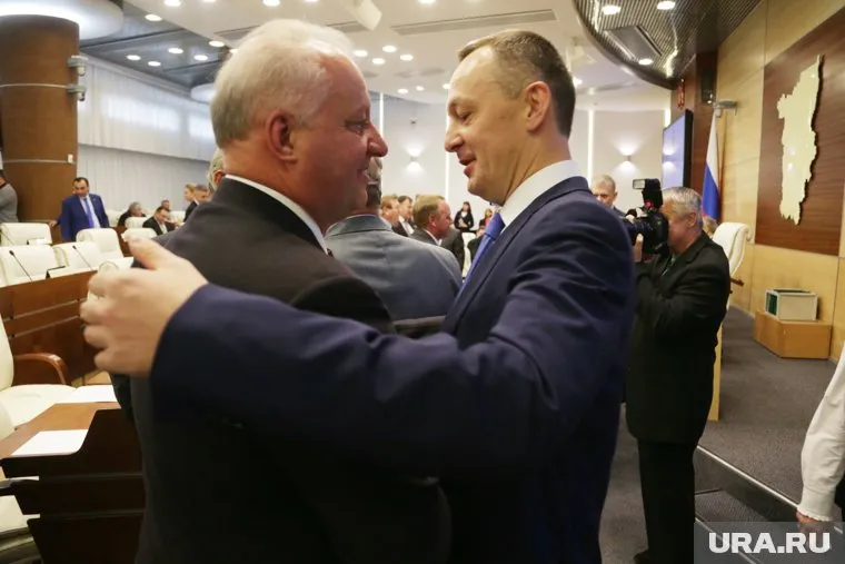 Источник: депутатов Госдумы настоятельно попросили помогать медикам в регионах