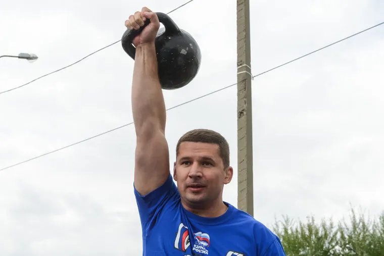 Сдача норм ГТО членами и сторонниками «Единой России». Челябинск, малофеев алексей