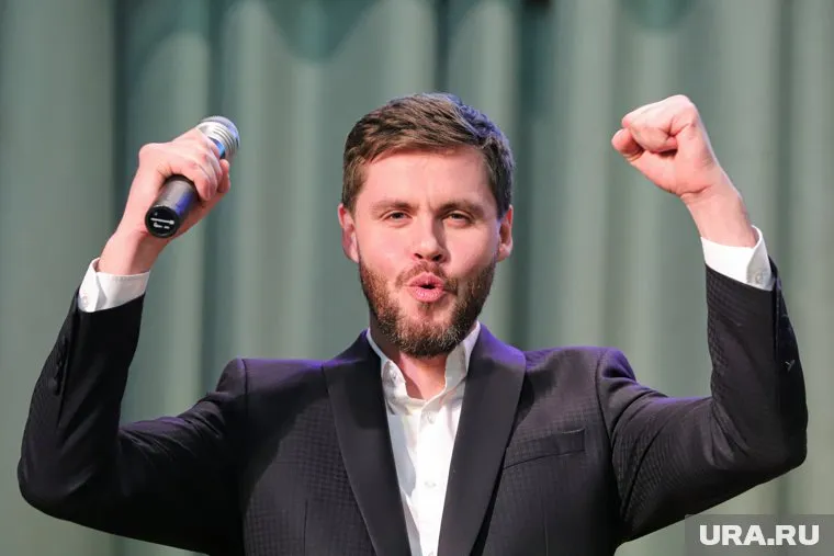 Иван Некрасов пообещал наполнить эндаумент-фонд журфака на сумму до 3 млн рублей