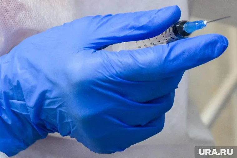 Американская вакцина Pfizer вызывает аллергическую реакцию